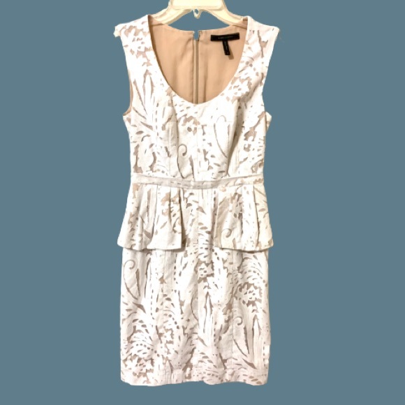 BCBG Maxazria Lace/Crochet Cream/Tan Dress - 2 - Picture 4 of 15